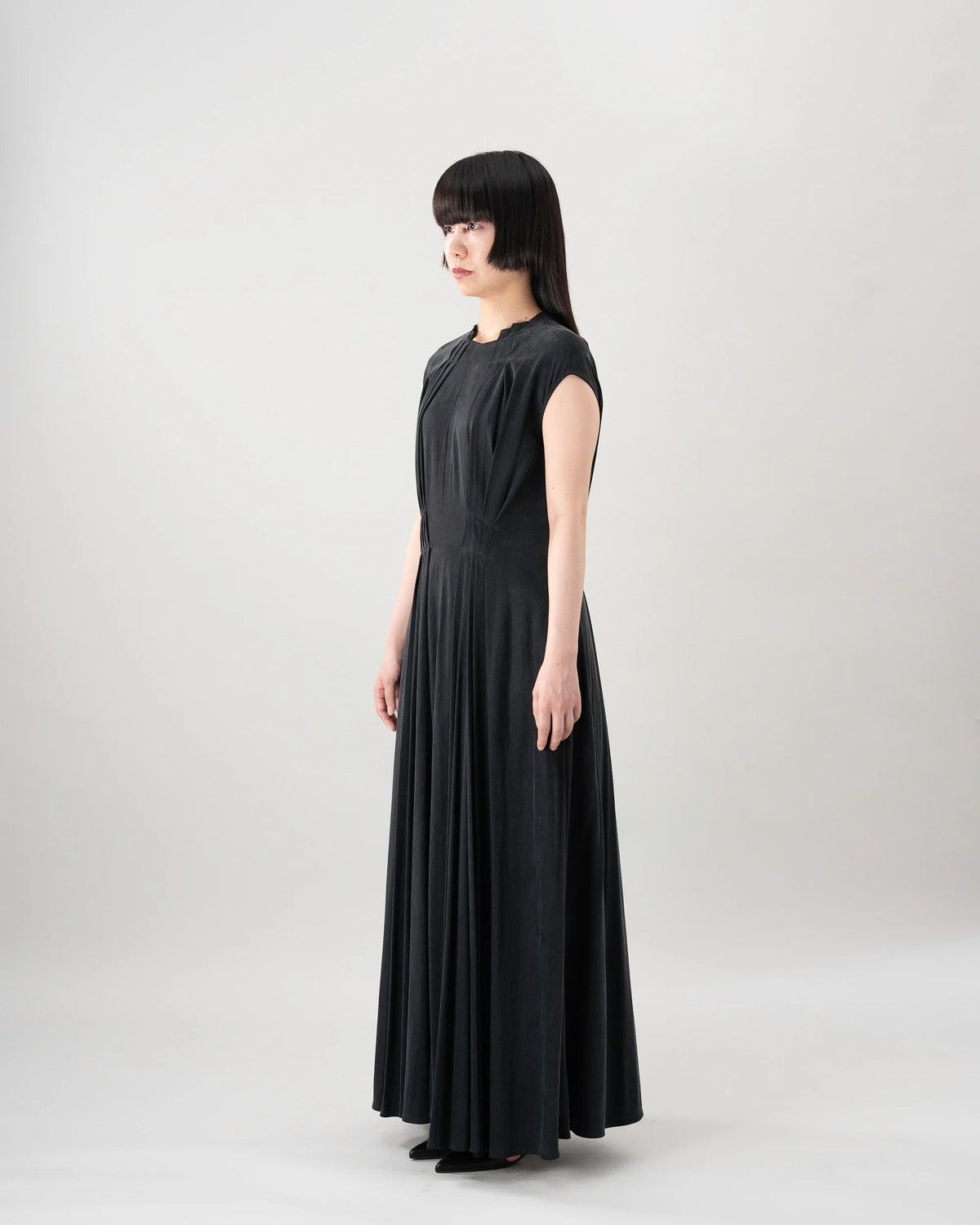 DRAPE DRESS
