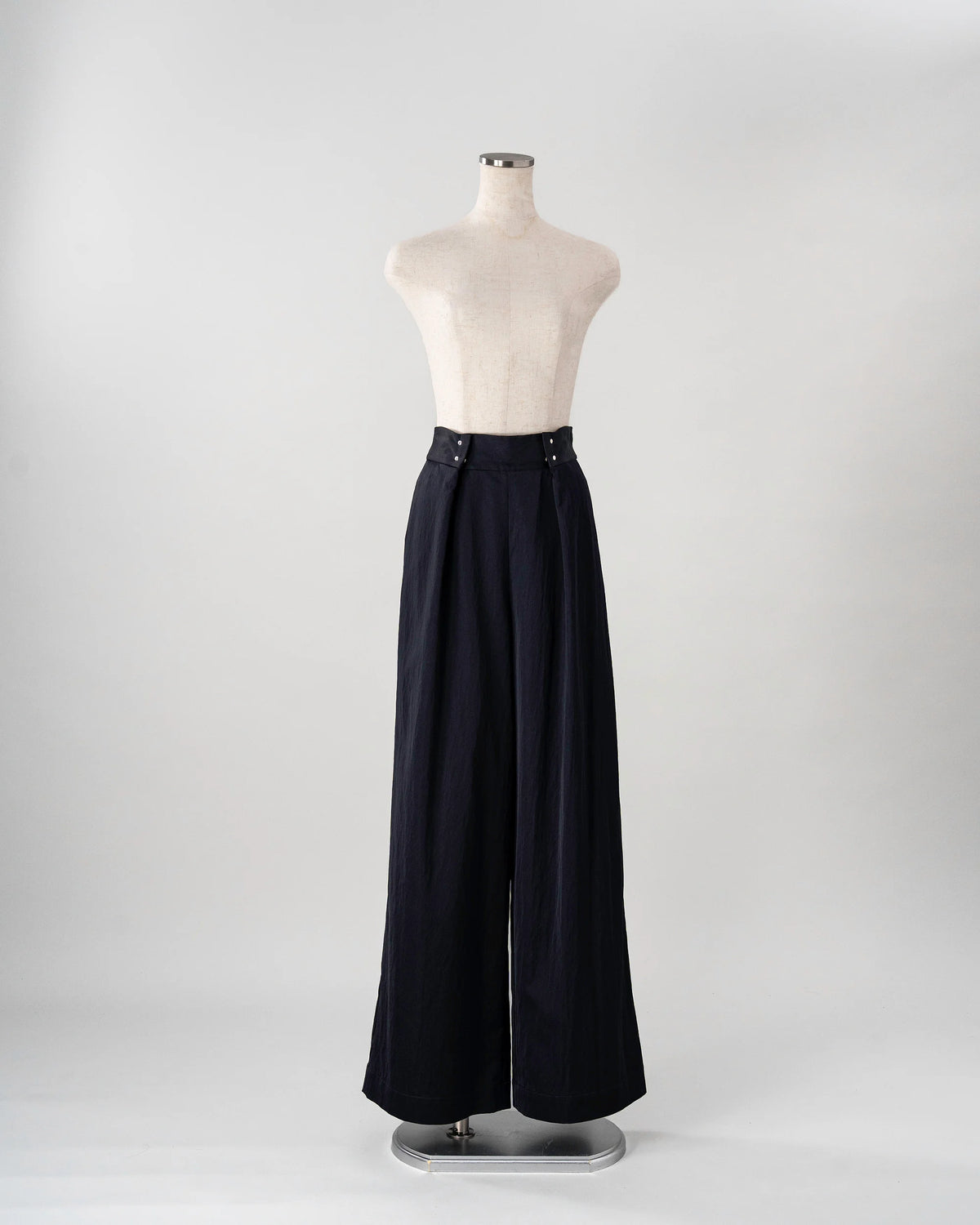 EASY TUCK PANTS