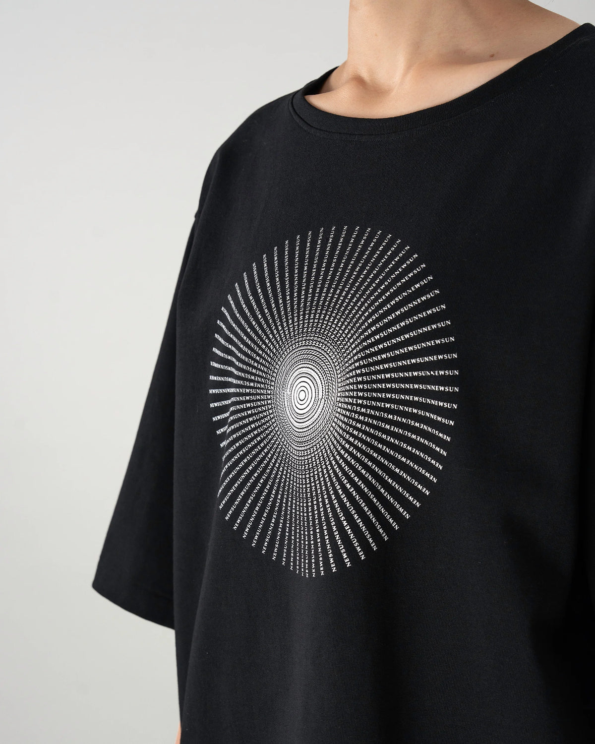 NEW SUN T-SHIRT (BLACK)