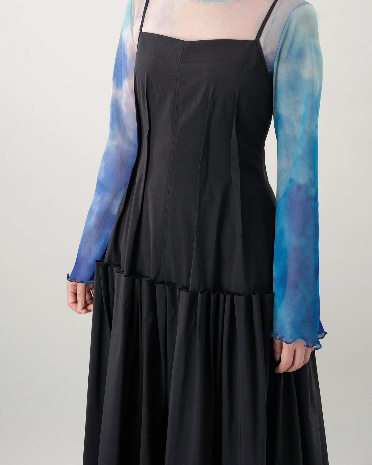 PLEAT CAMI DRESS (BLACK)