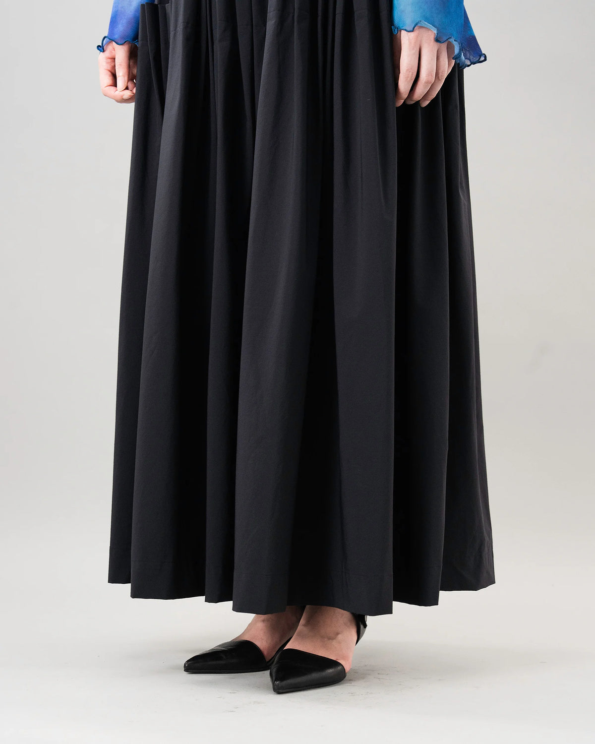 PLEAT CAMI DRESS (BLACK)