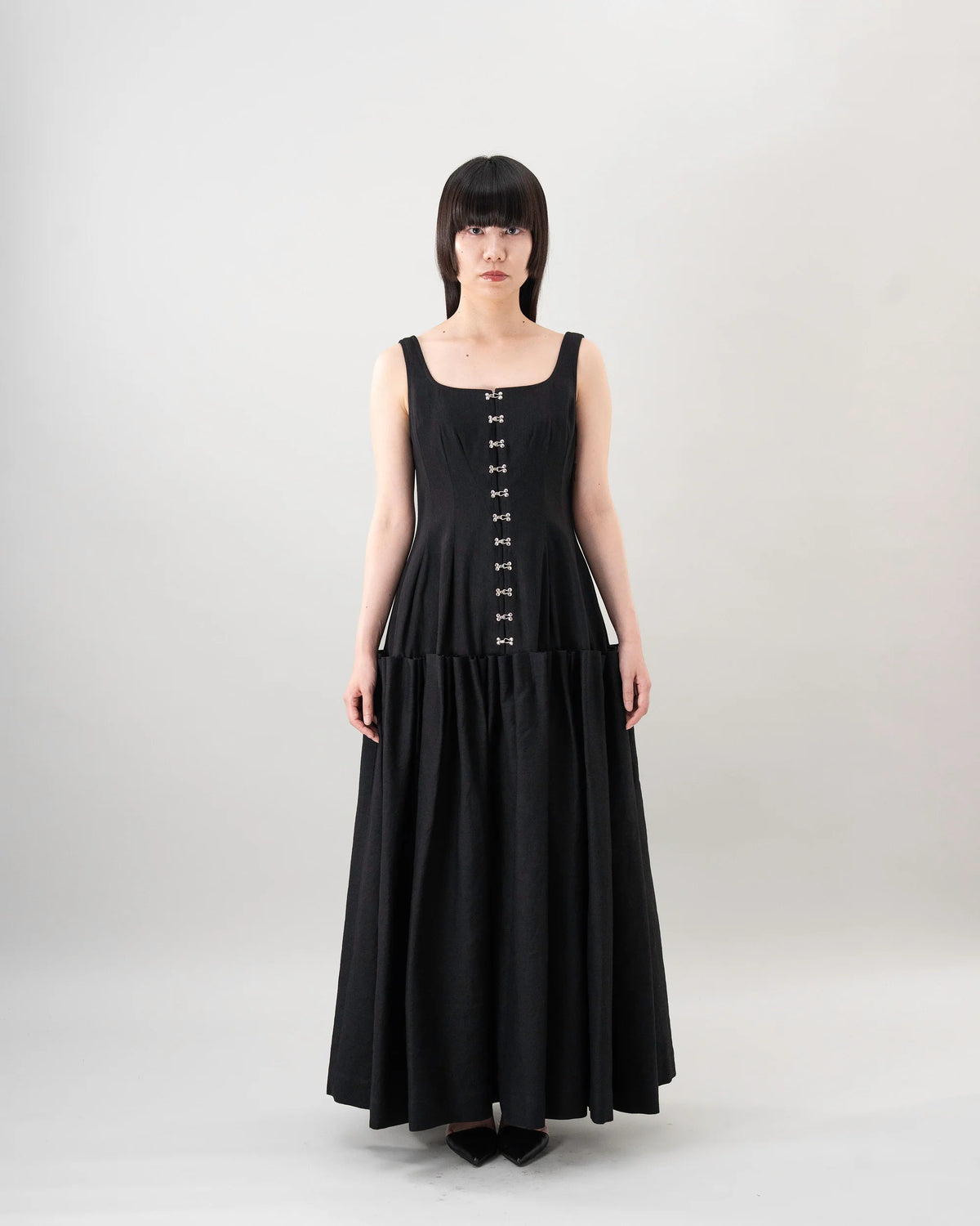 PLEAT DENIM DRESS (BLACK)