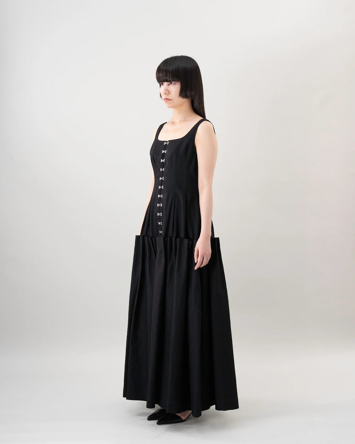 PLEAT DENIM DRESS (BLACK)