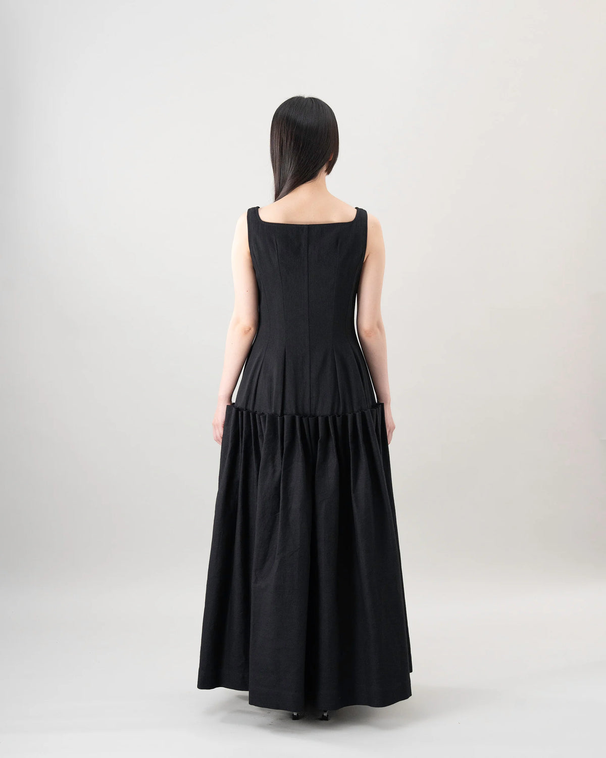 PLEAT DENIM DRESS (BLACK)