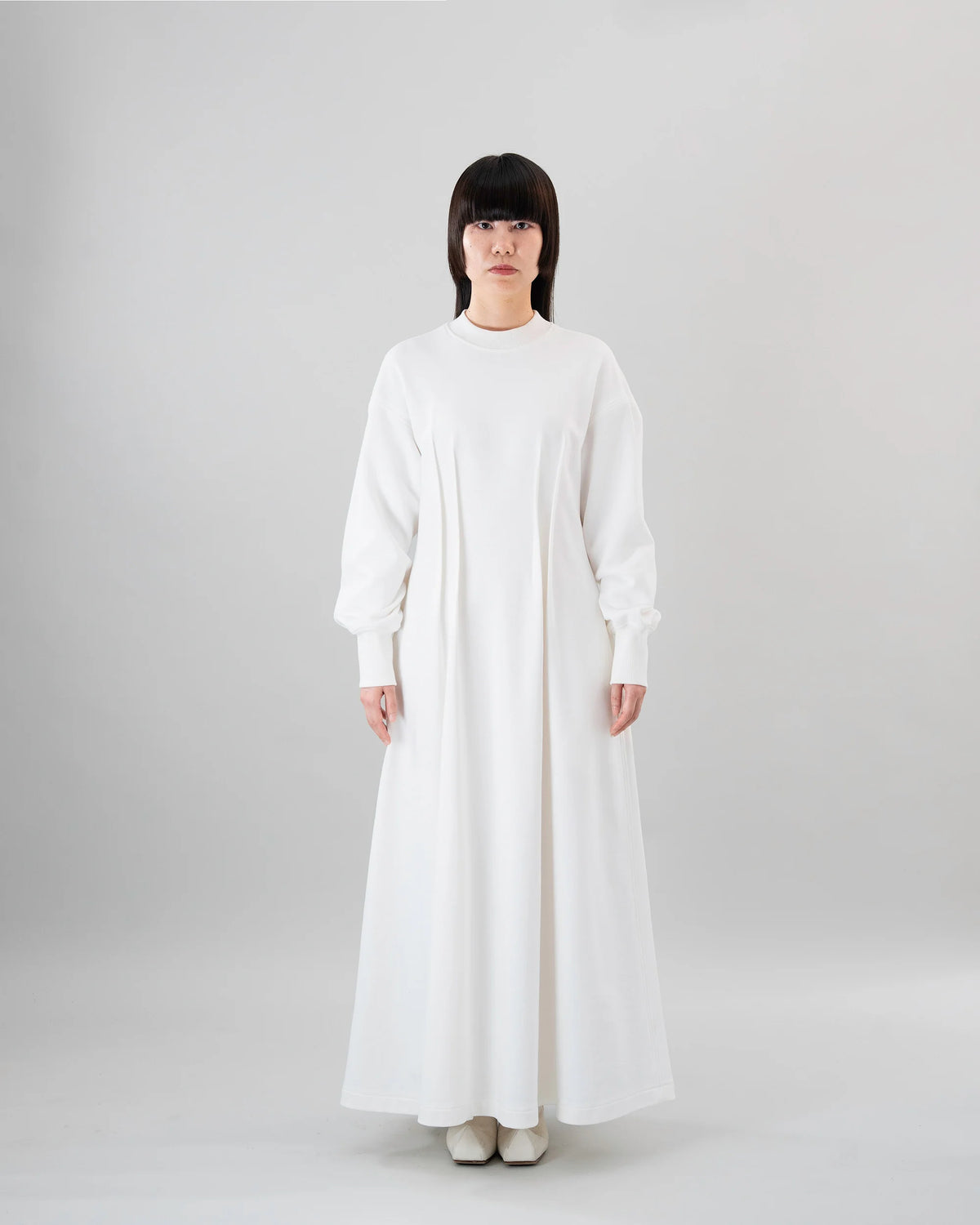 SWEAT DRESS (WHITE)