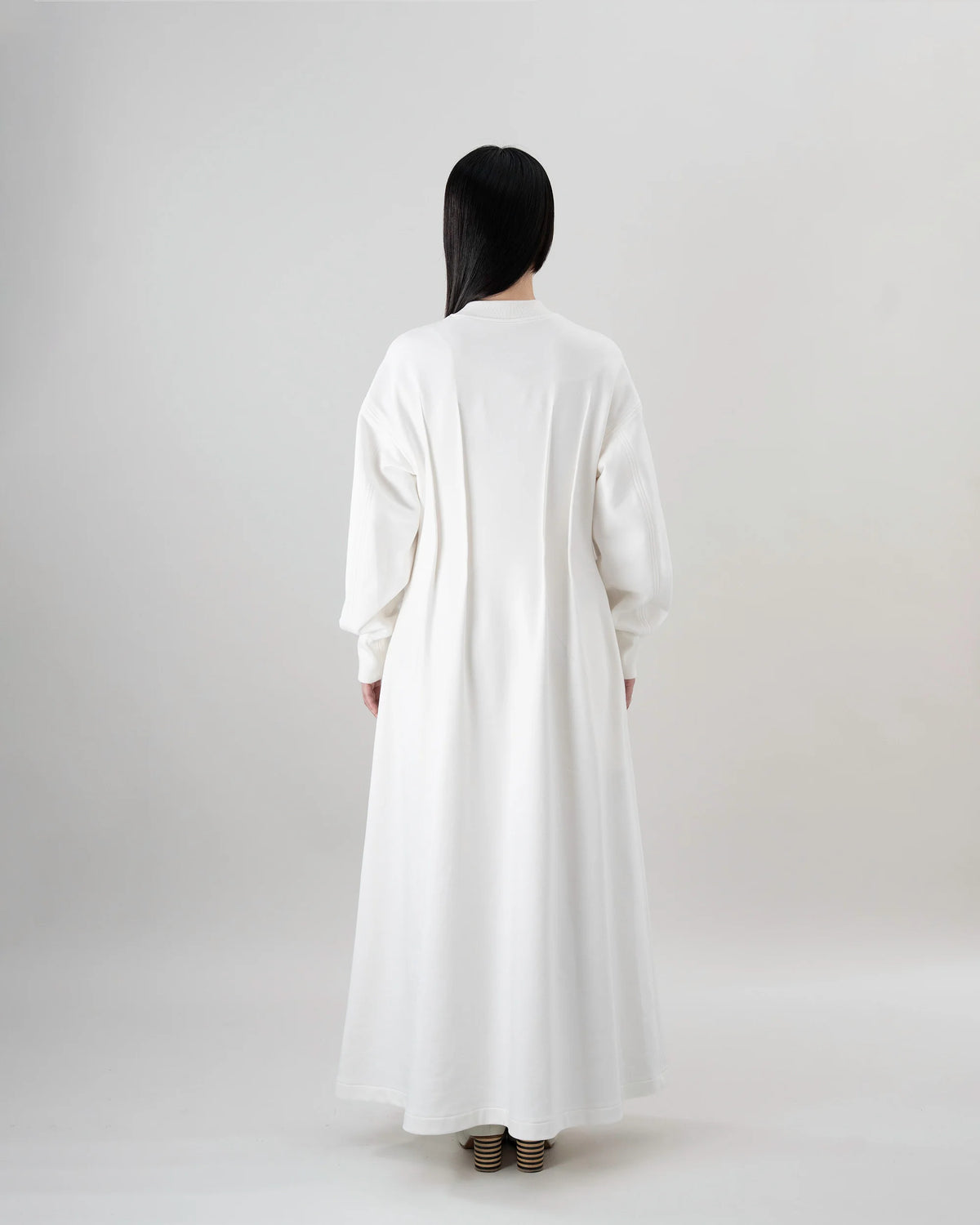 SWEAT DRESS (WHITE)