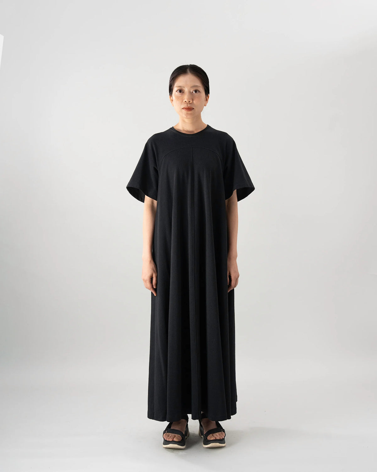 T-SHIRT FLARED DRESS (BLACK)
