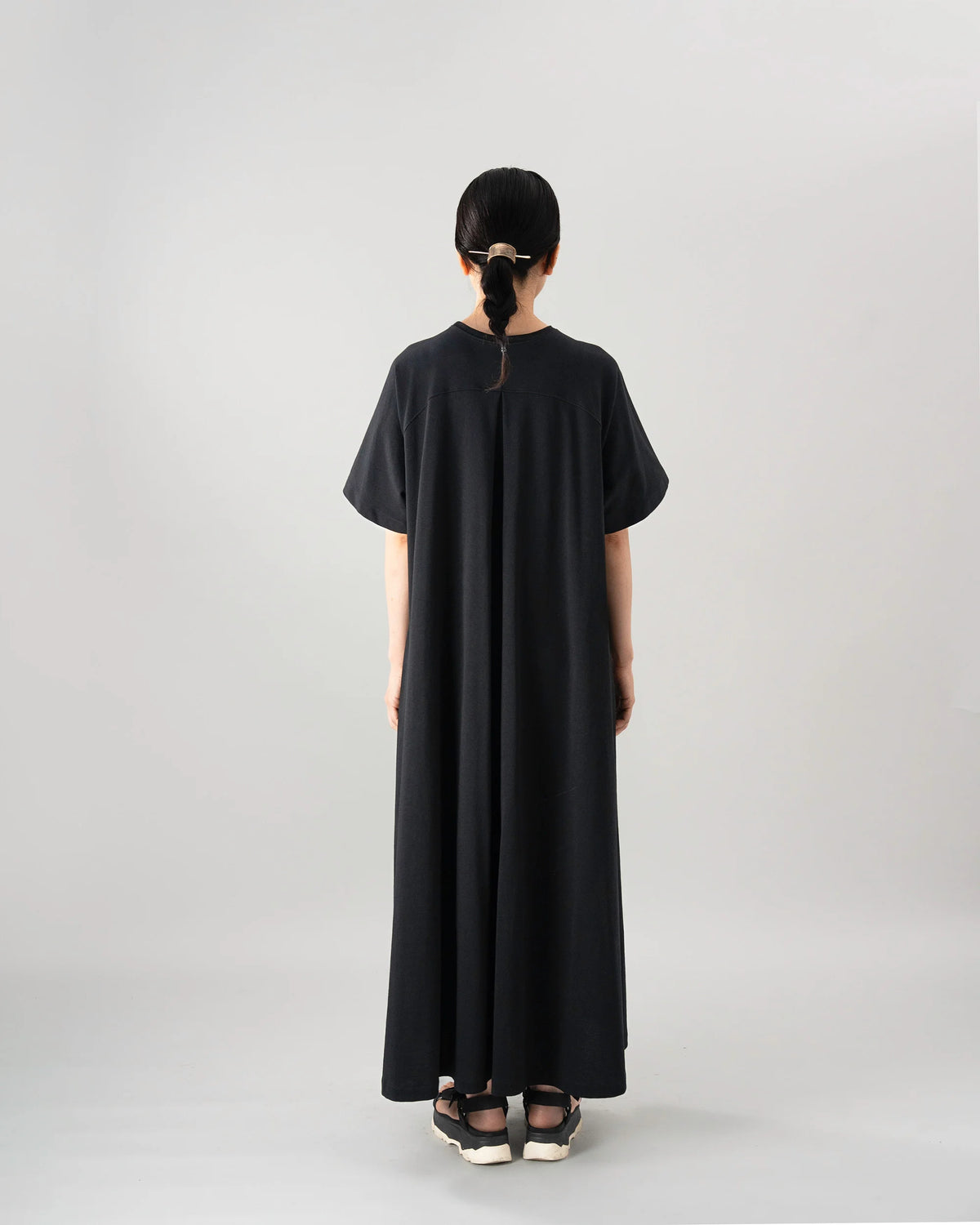 T-SHIRT FLARED DRESS (BLACK)