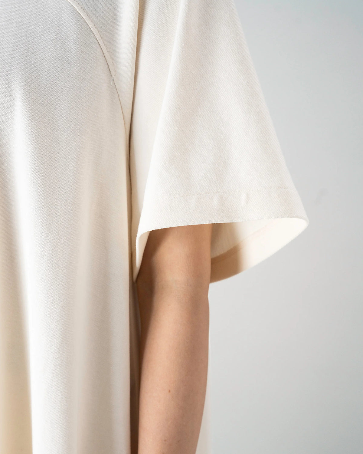 T-SHIRT FLARED DRESS (IVORY)