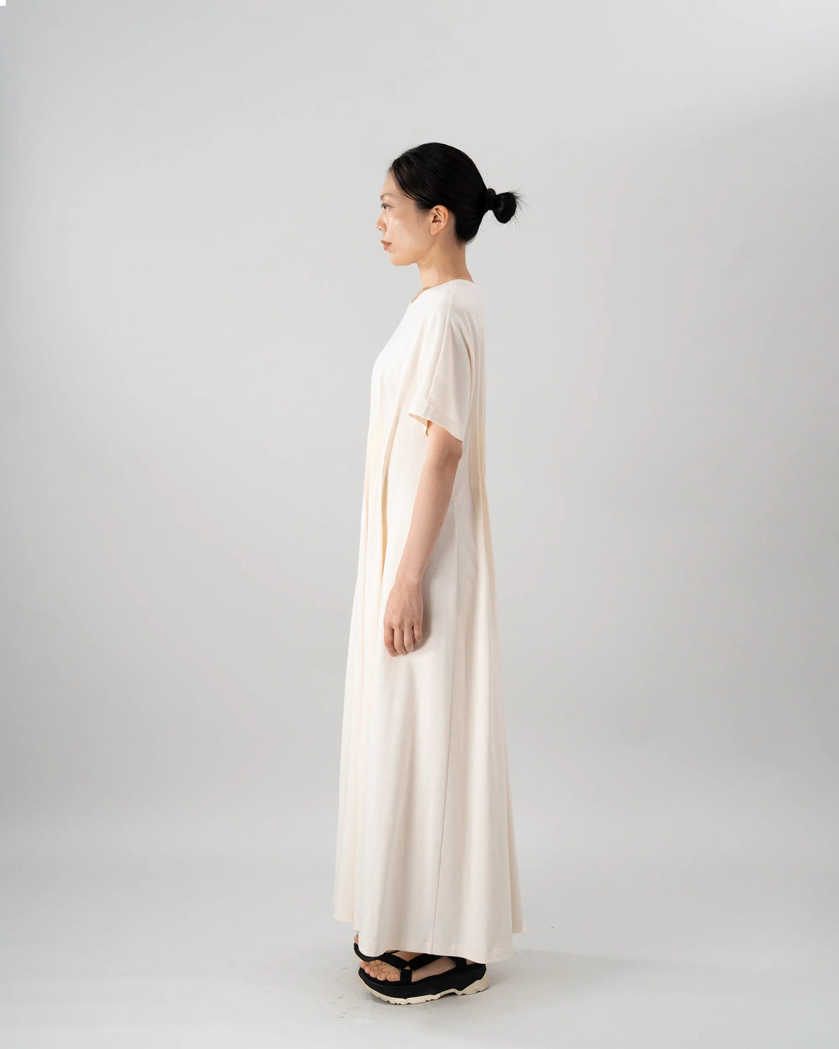 T-SHIRT DRESS (IVORY)