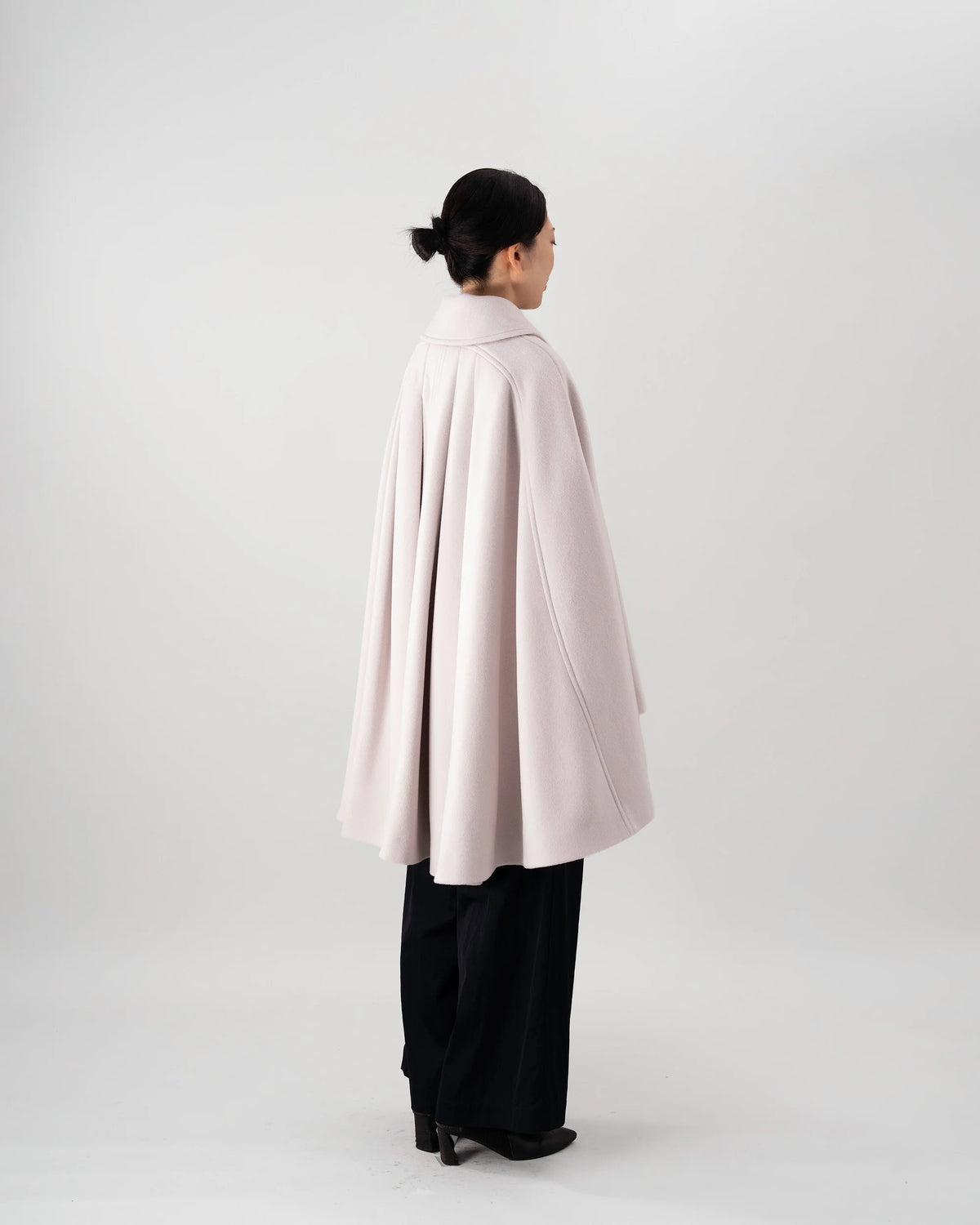 CAPE (PINK GRAY)