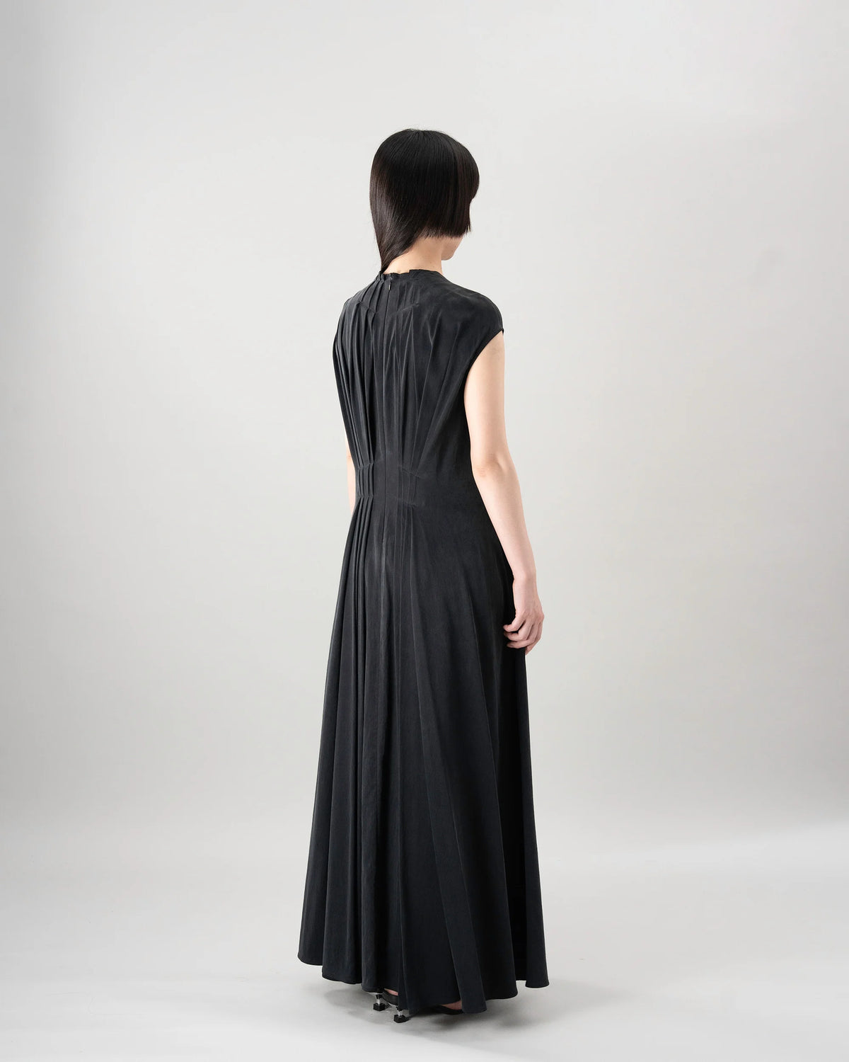 DRAPE DRESS