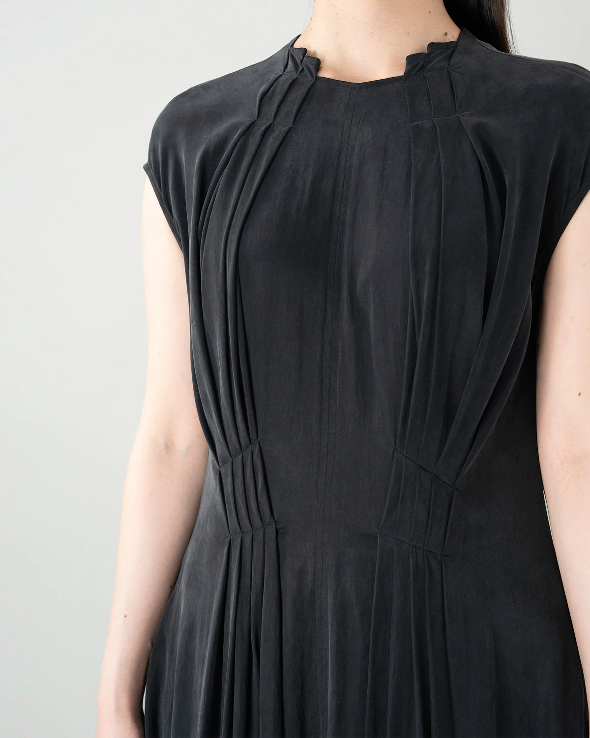 DRAPE DRESS