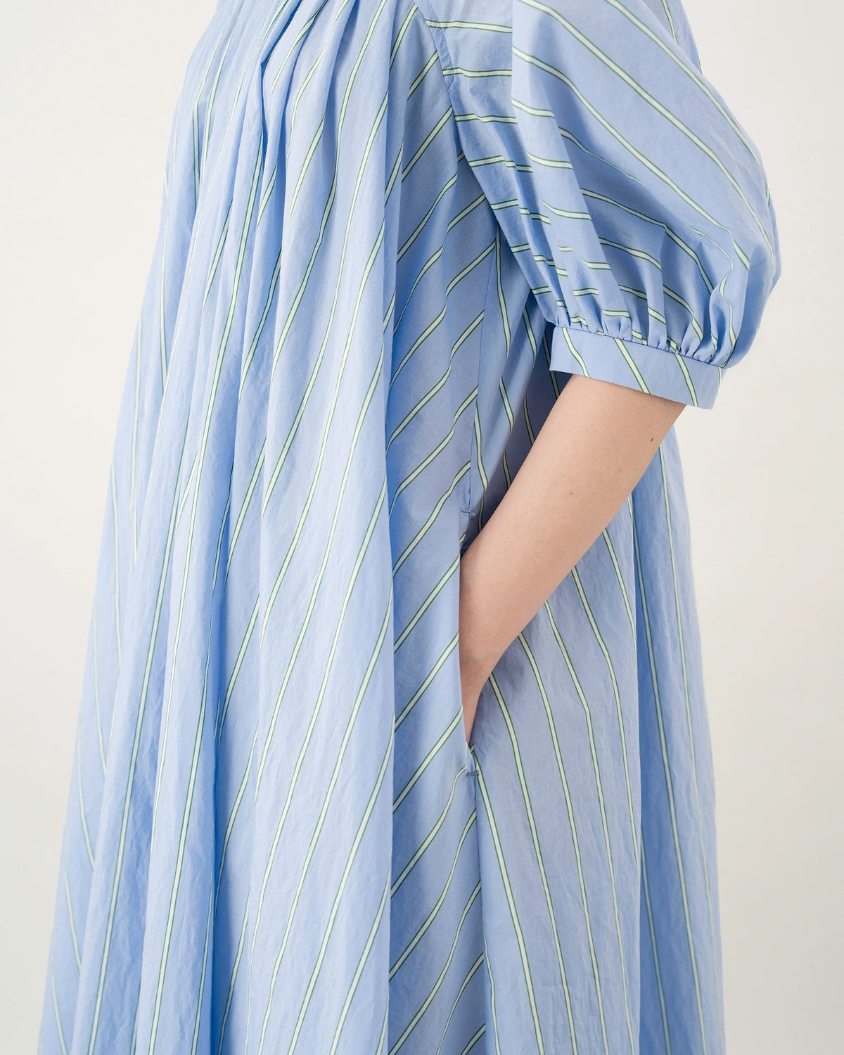 PUFF SHIRT DRESS (BLUE STRIPE)