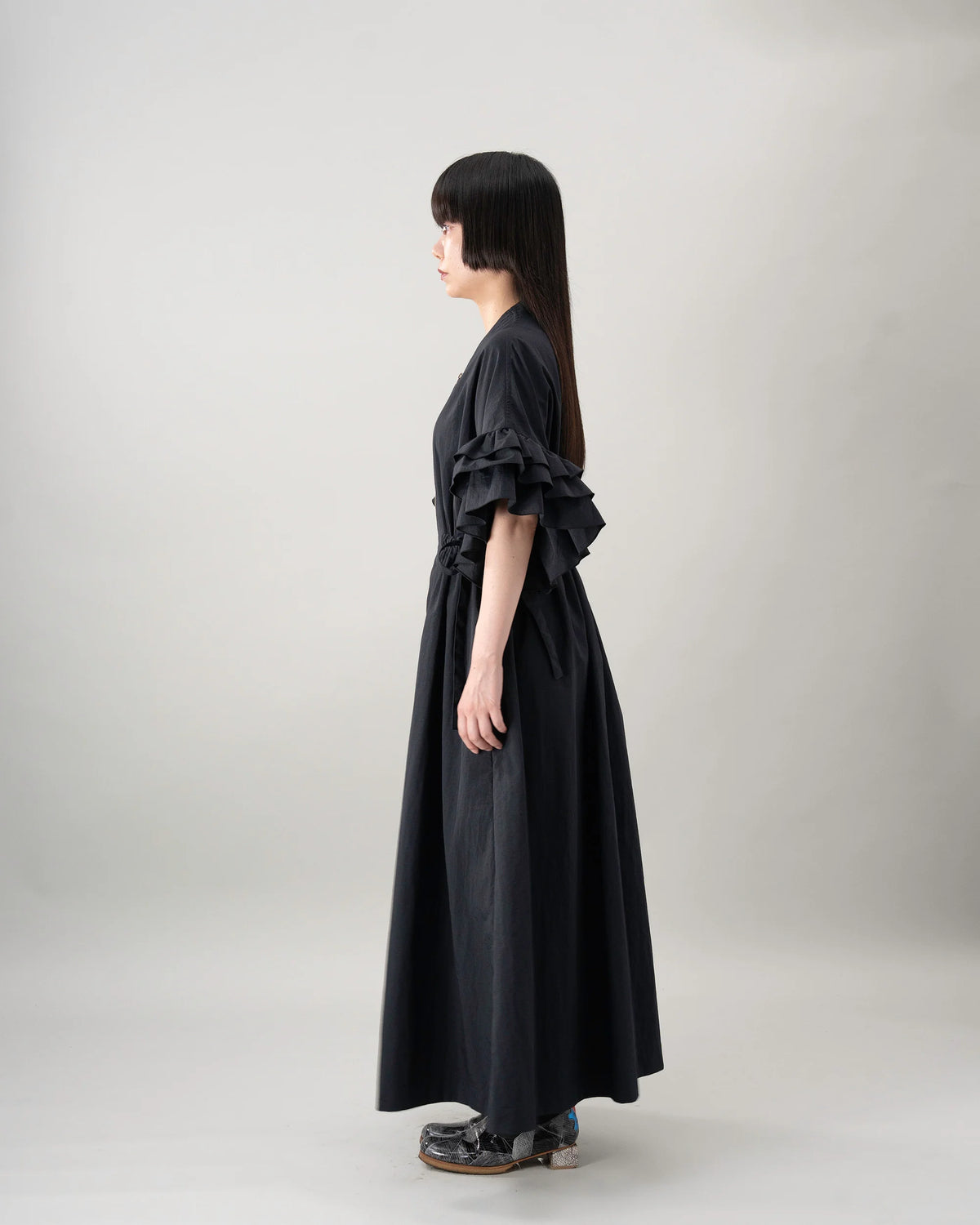 NO COLLAR ZIP DRESS (BLACK)
