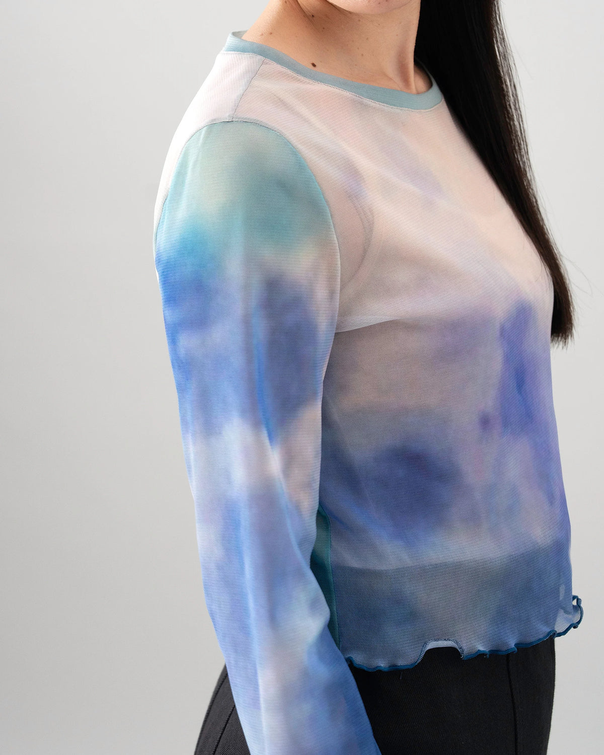 NOSTALGIA SHEER SHORT TOPS