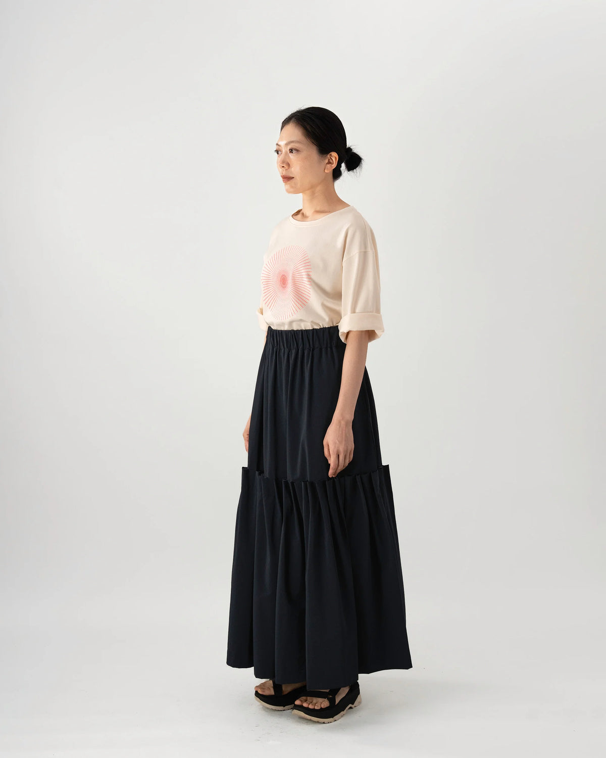 PLEAT A-LINE SKIRT (BLACK)