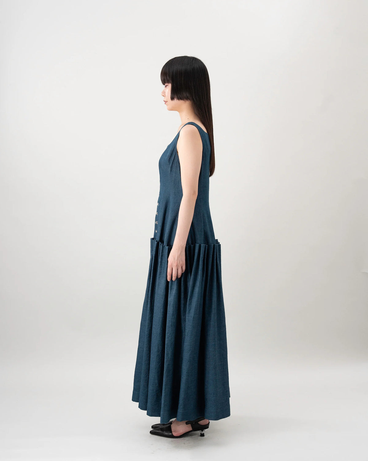PLEAT DENIM DRESS (BLUE)