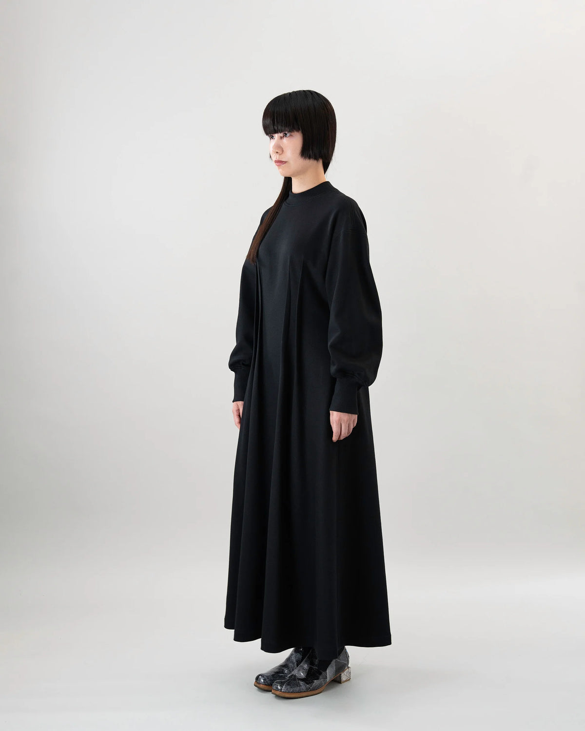 SWEAT DRESS (BLACK)