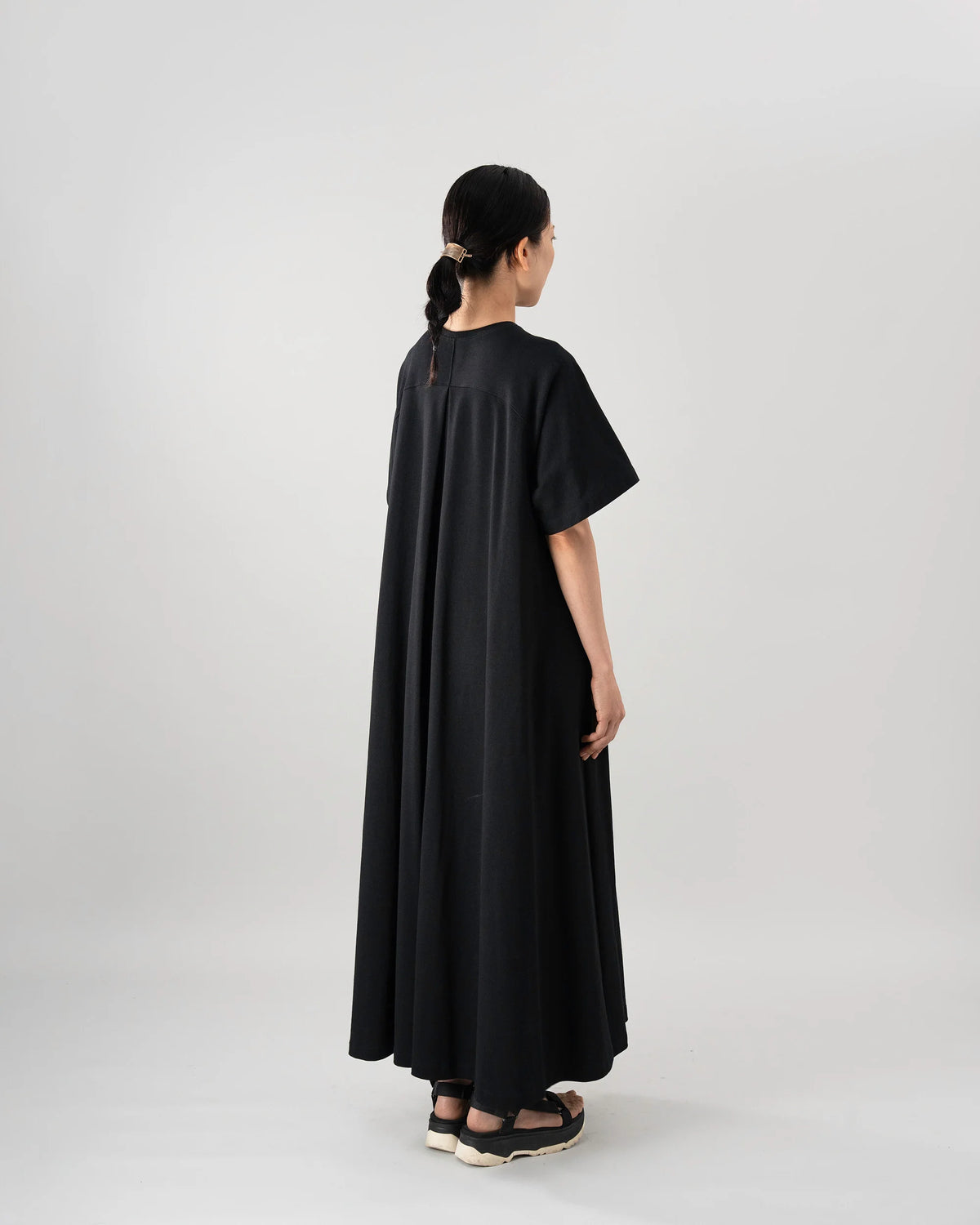 T-SHIRT FLARED DRESS (BLACK)