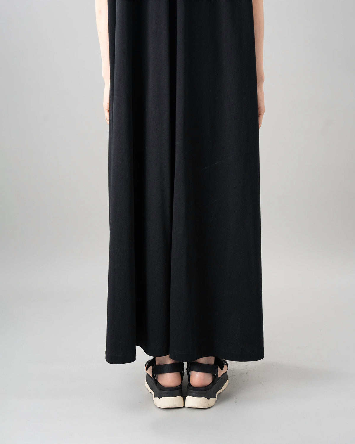 T-SHIRT FLARED DRESS (BLACK)