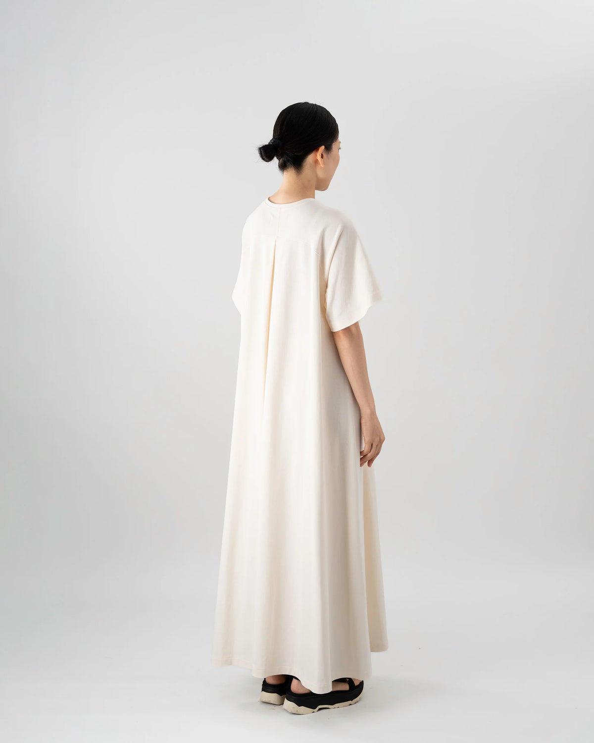 T-SHIRT FLARED DRESS (IVORY)