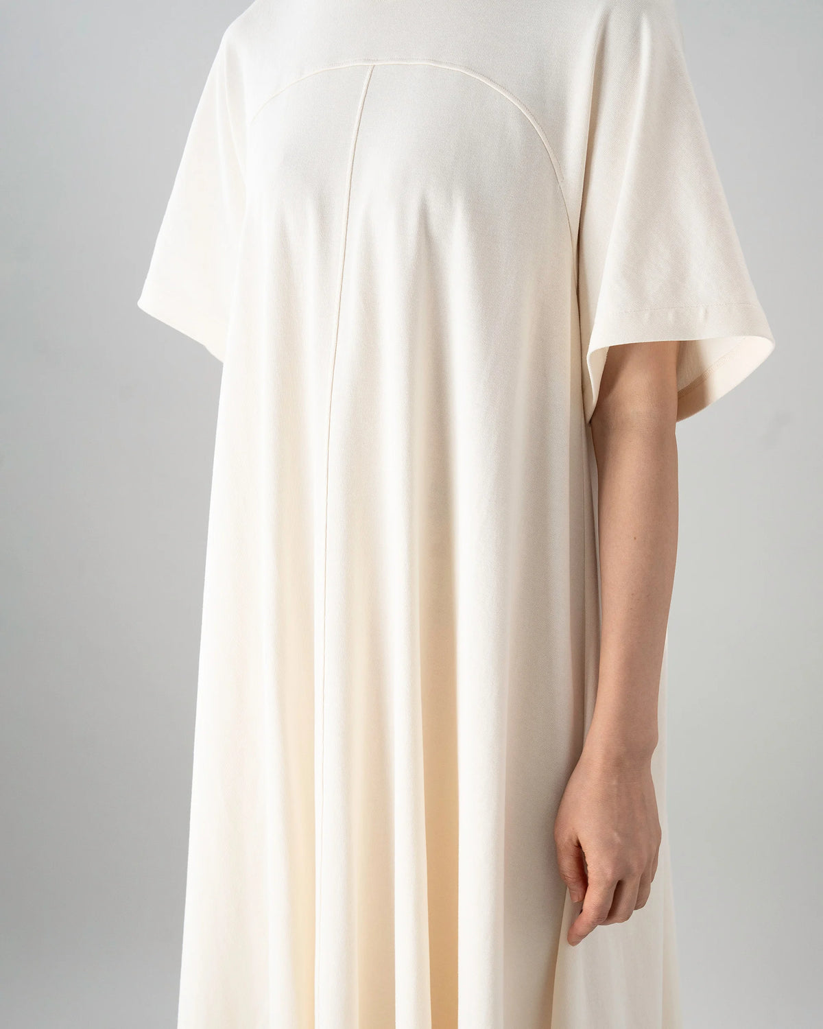 T-SHIRT FLARED DRESS (IVORY)