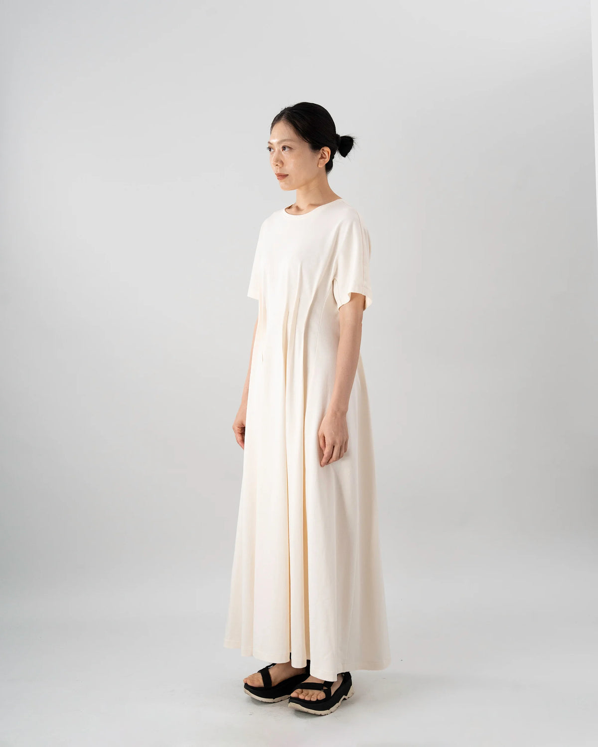 T-SHIRT DRESS (IVORY)