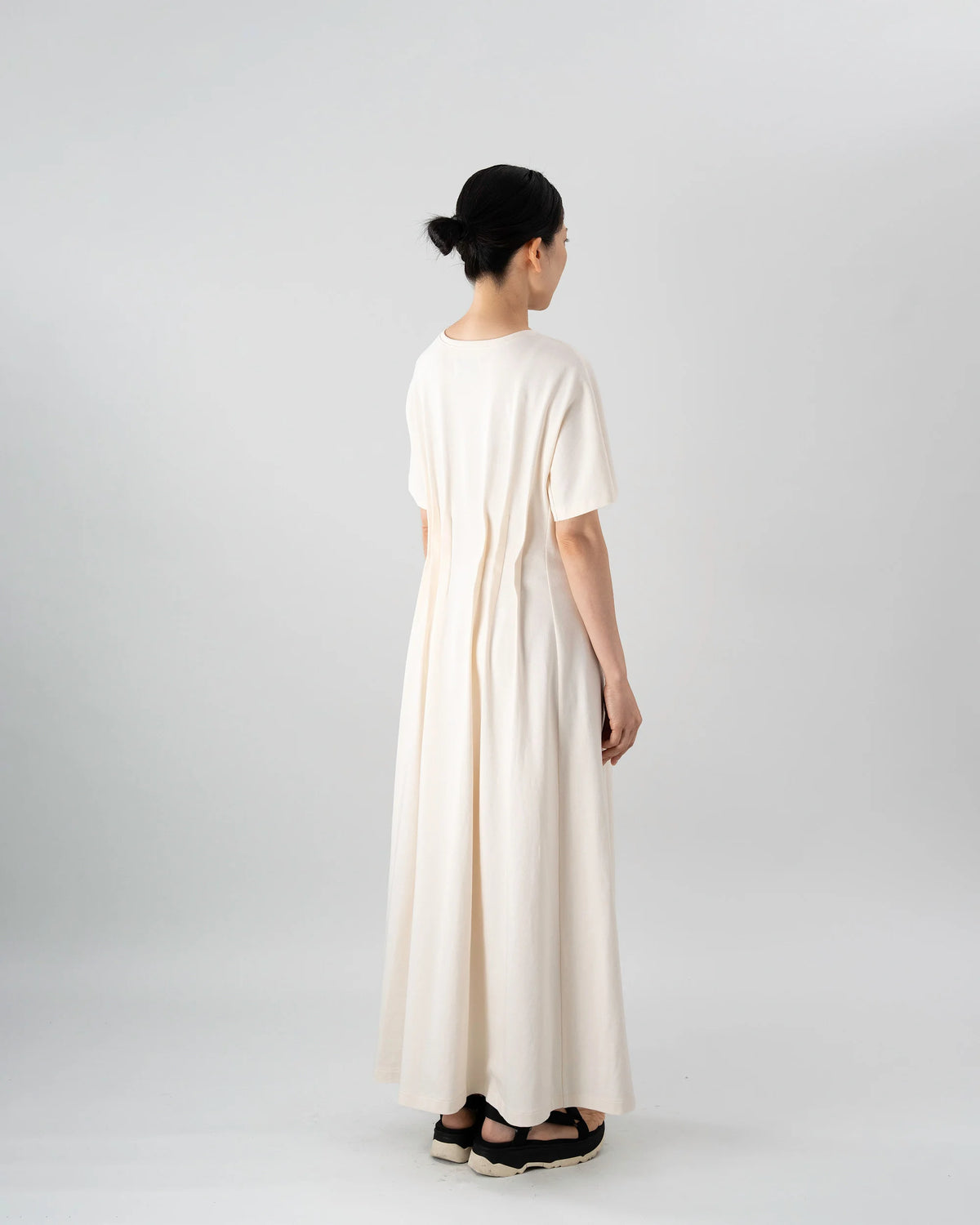 T-SHIRT DRESS (IVORY)