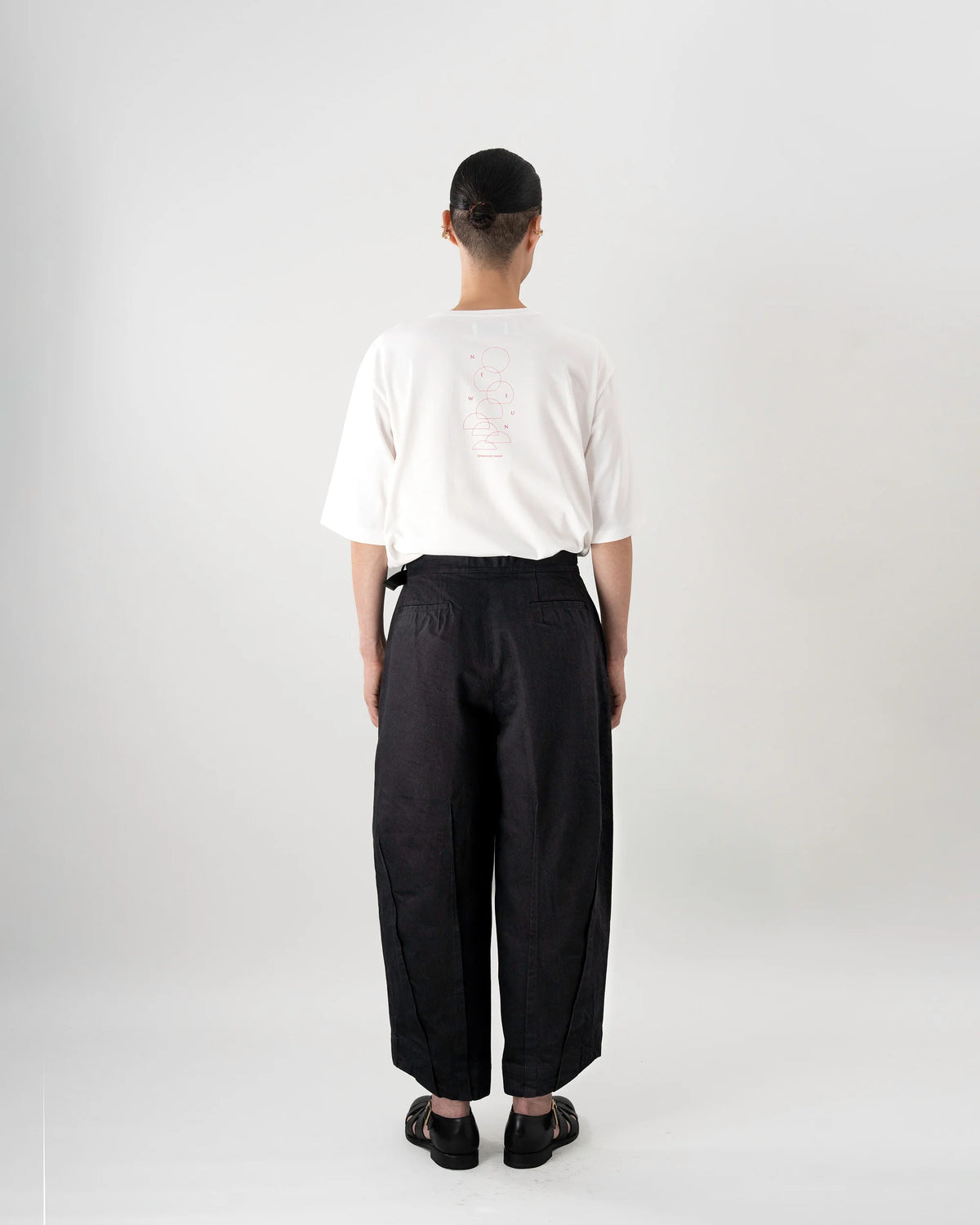 TAPERED DENIM PANTS