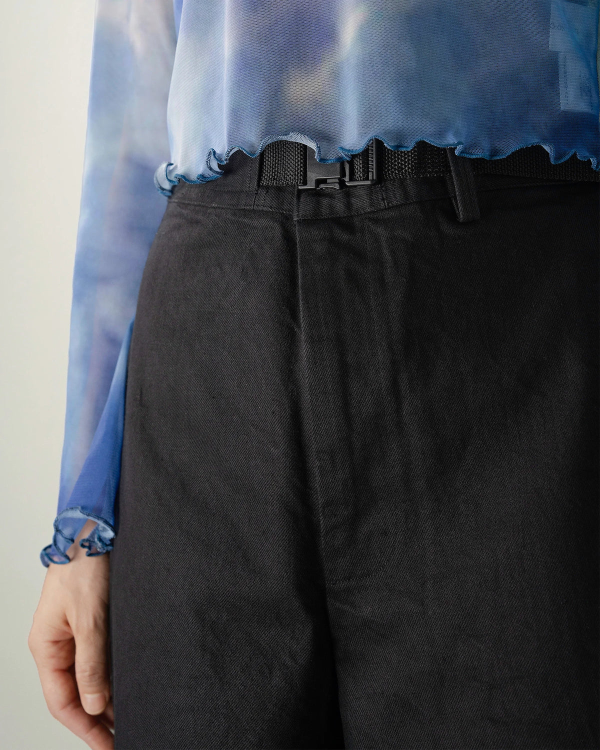 TAPERED DENIM PANTS