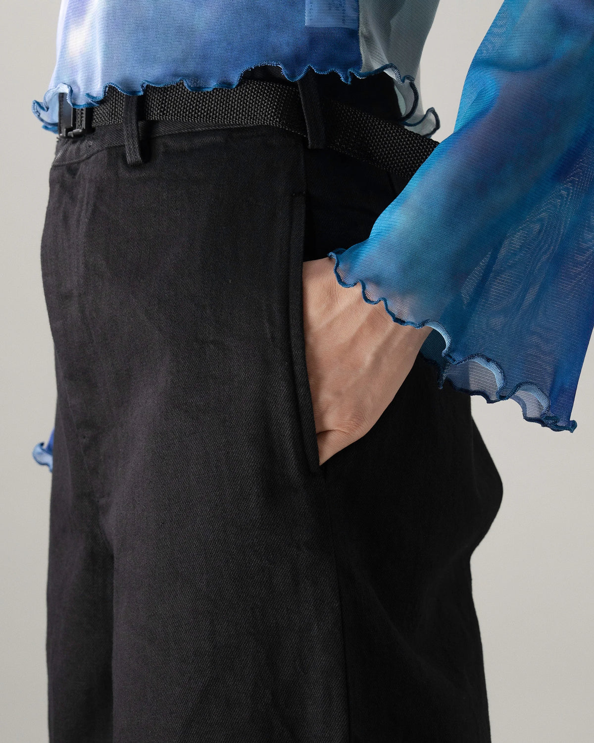 TAPERED DENIM PANTS