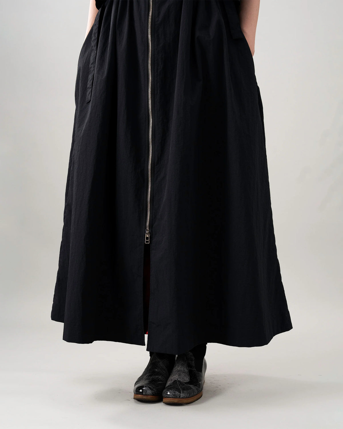 ZIP DRESS (BLACK)